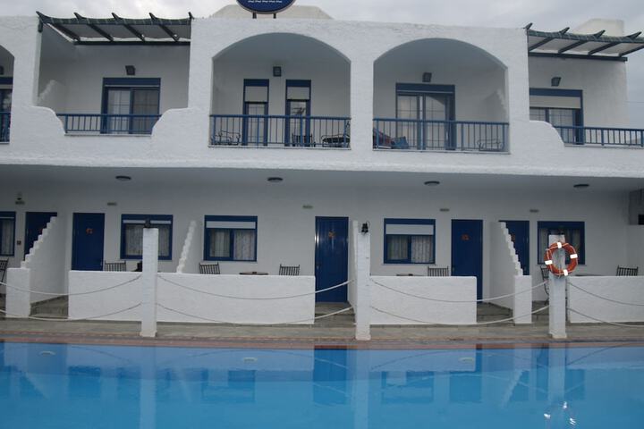 Pool 19 of 44