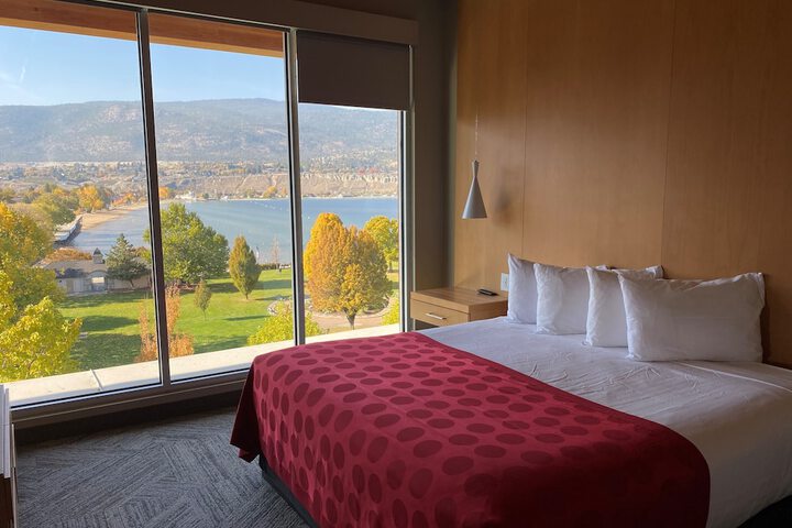 Room 13 of 53