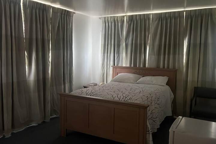 Room 3 of 12