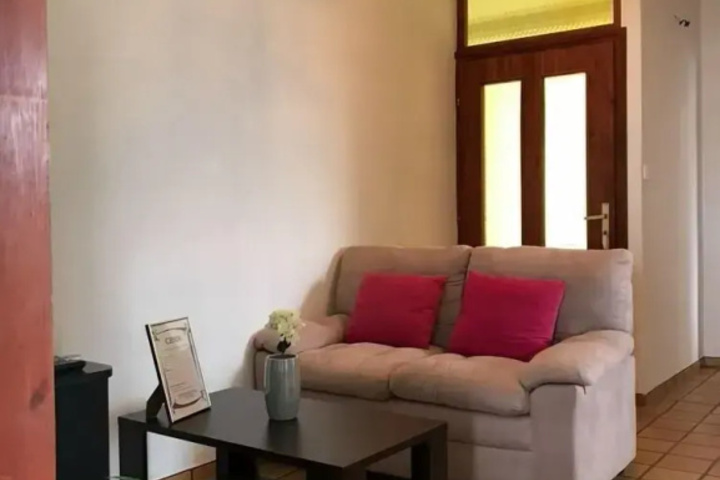 Room 6 of 14