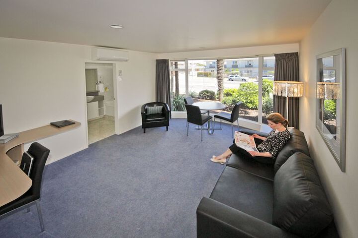 Room 10 of 41