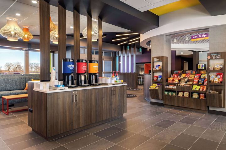 Snack bar