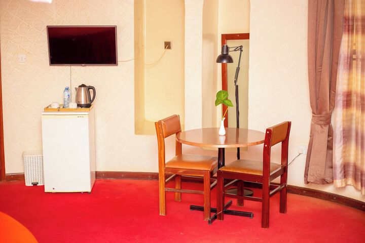 Room 15 of 80
