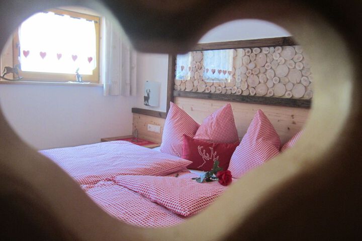 Room 42 of 47