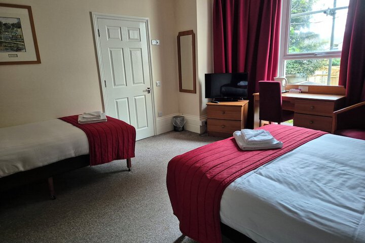 Room 14 of 42