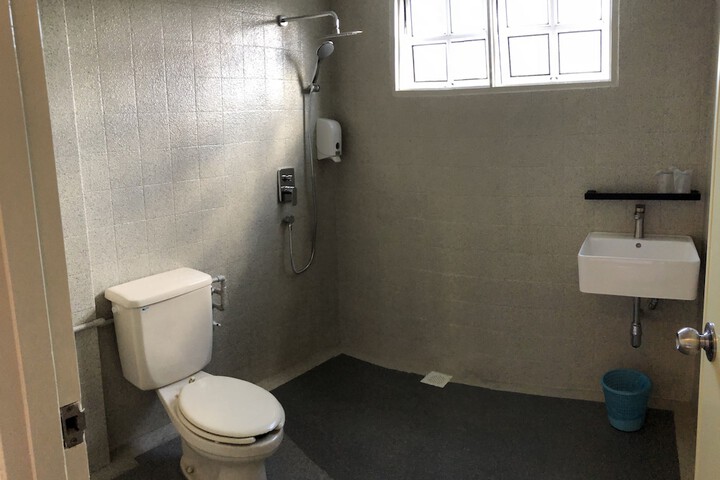 Room 21 of 36