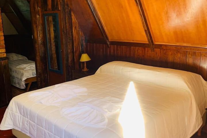 Room 3 of 17