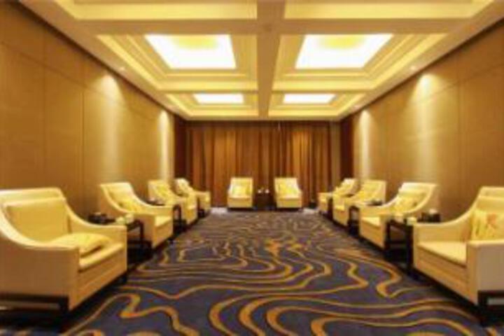 Room 4 of 23