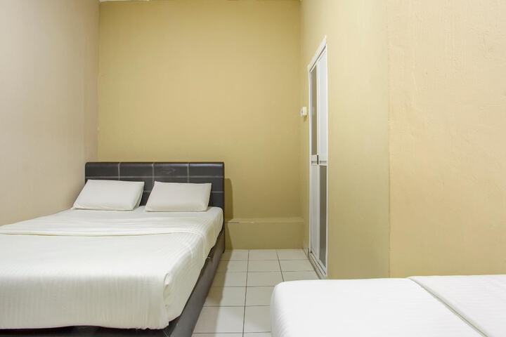 Room 12 of 15