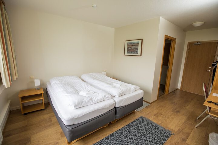 Room 7 of 40