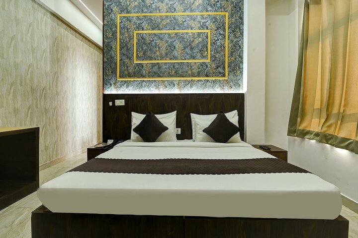 Room 13 of 49
