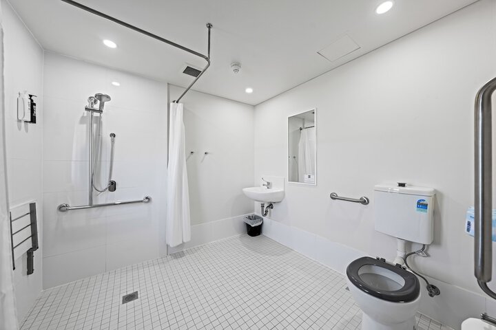 Room 17 of 42