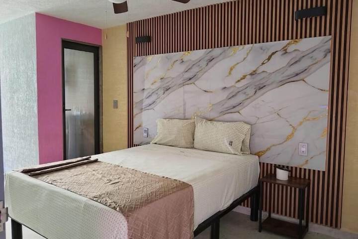 Room 2 of 7