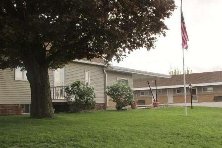 Photo of Elms Motel