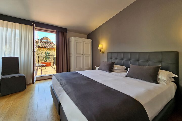 Room 45 of 91