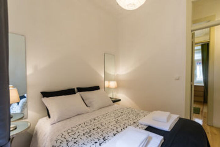 Room 45 of 118