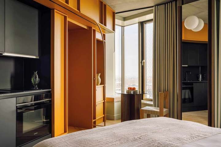 Room 20 of 100