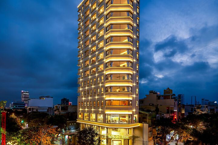 Hotel 66 of 68