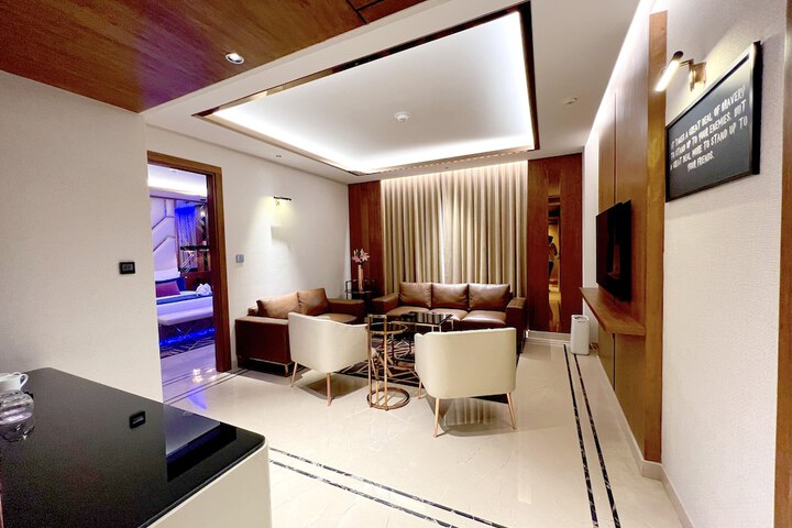 Room 12 of 44