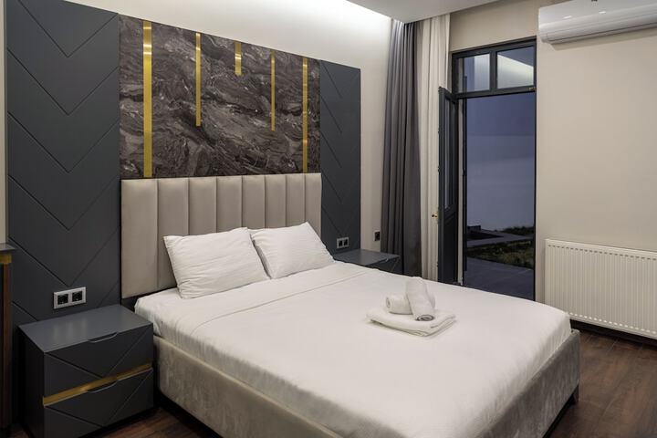 Room 14 of 29