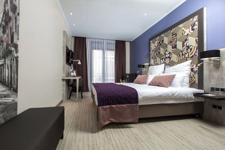 Room 21 of 57