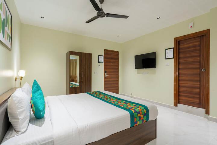 Room 15 of 44