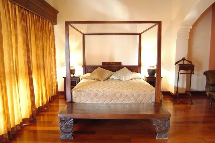 Room 14 of 61