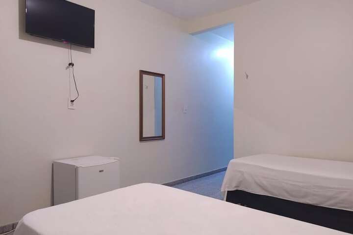 Room 3 of 34