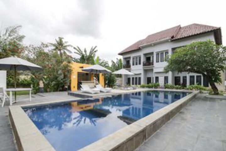 Pool 19 of 24