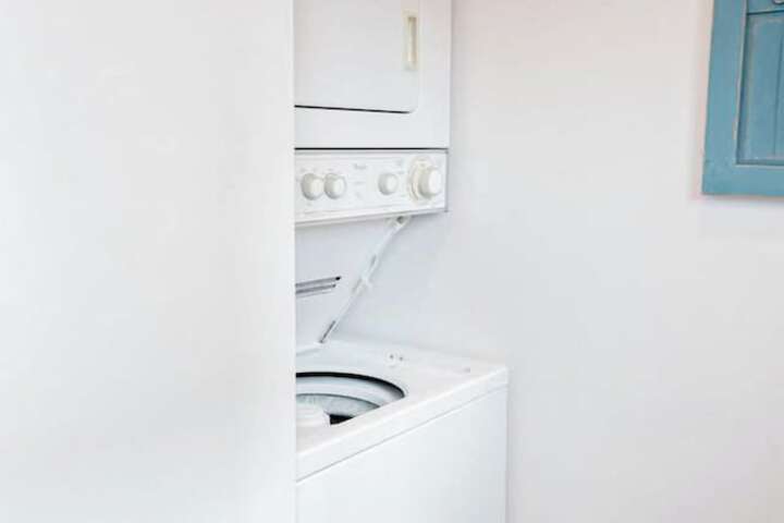 Laundry 27 of 37