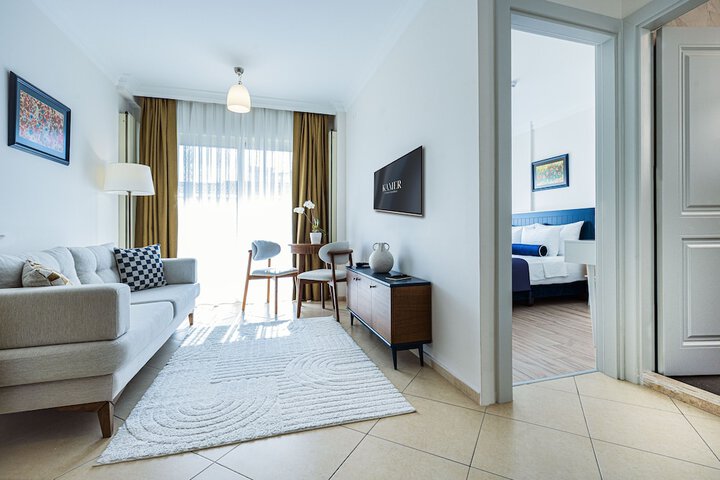 Room 12 of 40