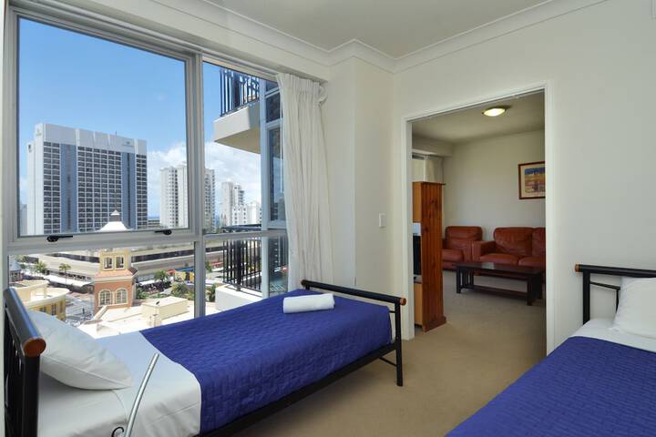 Room 26 of 106