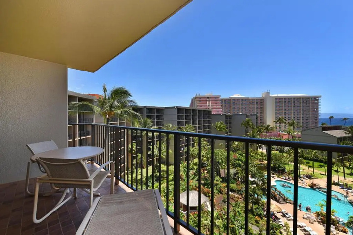 Kaanapali Shores 819 by RedAwning