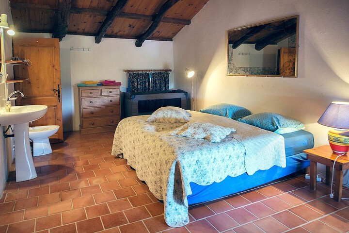 Room 15 of 52