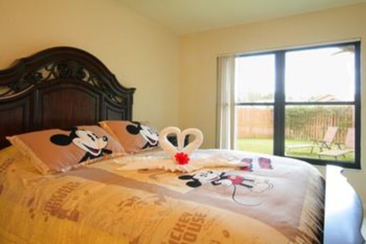 Room 12 of 41