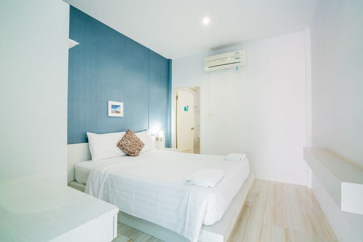Room 15 of 135