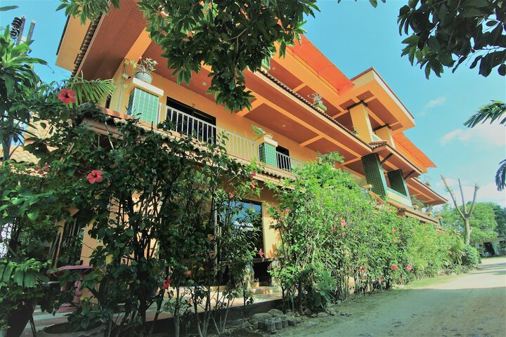 Hotel 5 of 8