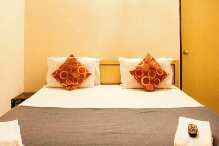 Room 17 of 24