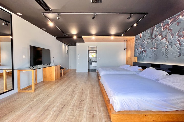 Room 22 of 148