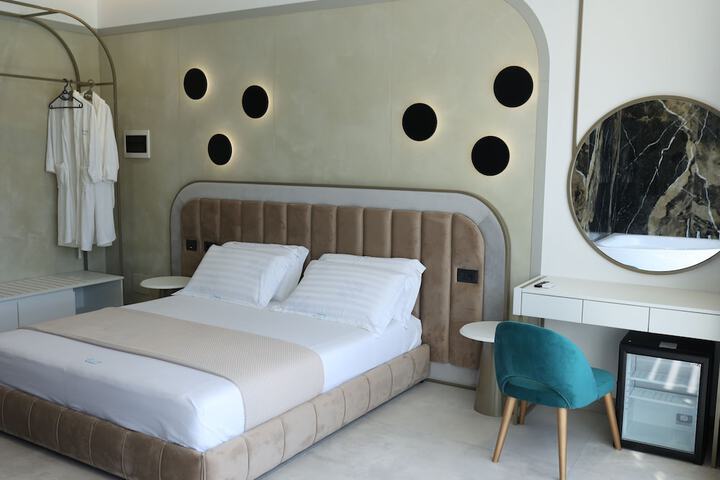 Room 18 of 88