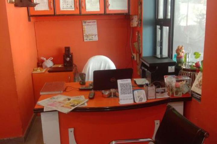 POP 84909 Hotel Aditya Residency