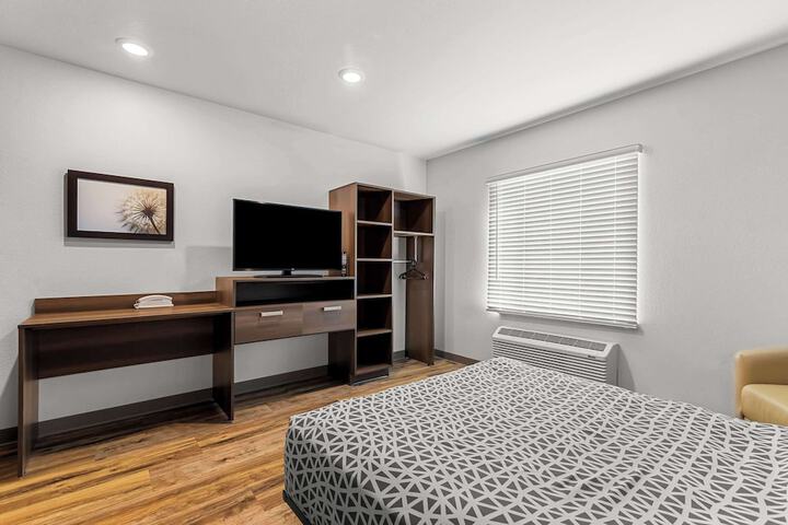 Suite Queen Bed (20 of 41)