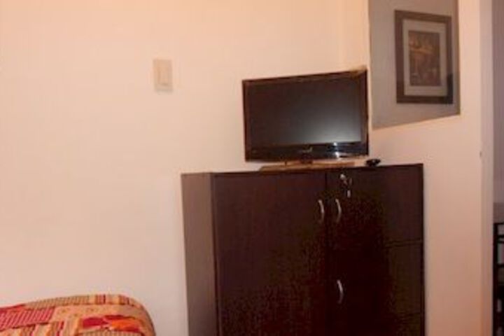 Room 14 of 21