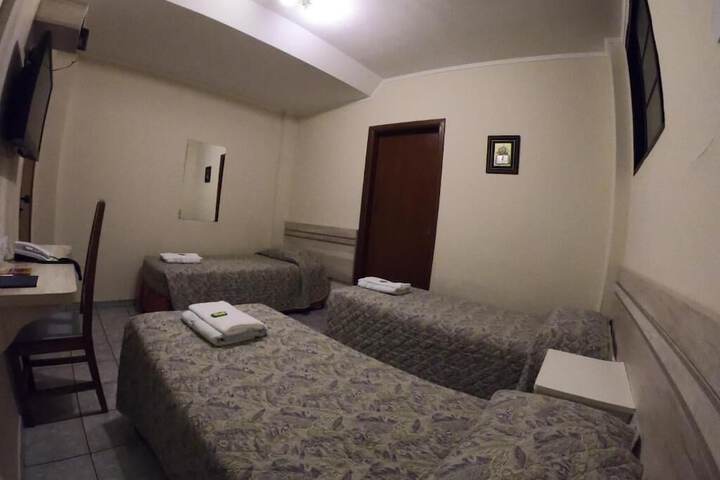 Room 20 of 38