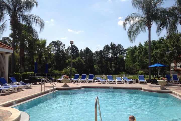 Pool 11 of 29