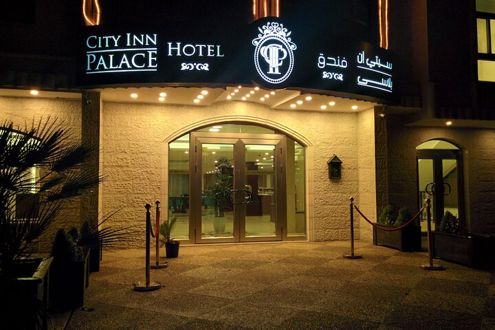 Hotel 72 of 74
