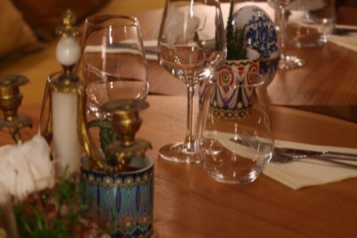 Dining 44 of 77