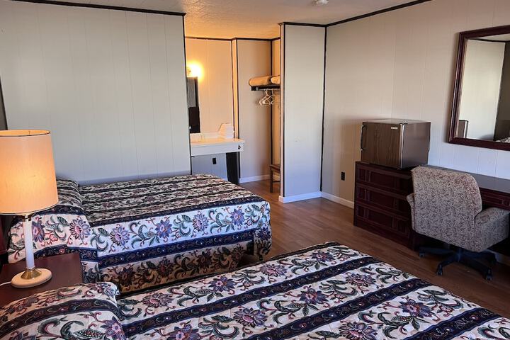 Room 10 of 48