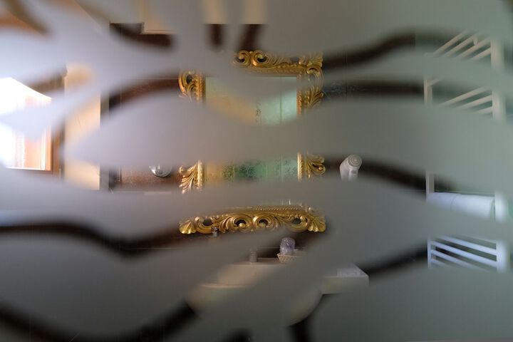Room 23 of 54