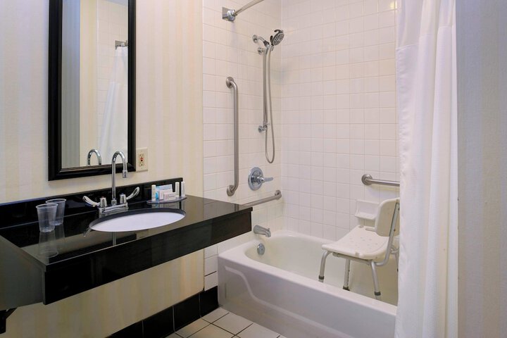 Room 14 of 20